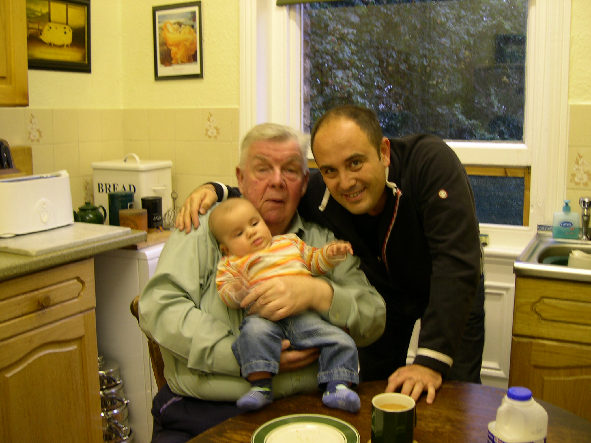 a34e079d-e2fc-4ae9-96f0-c3a197af34a2