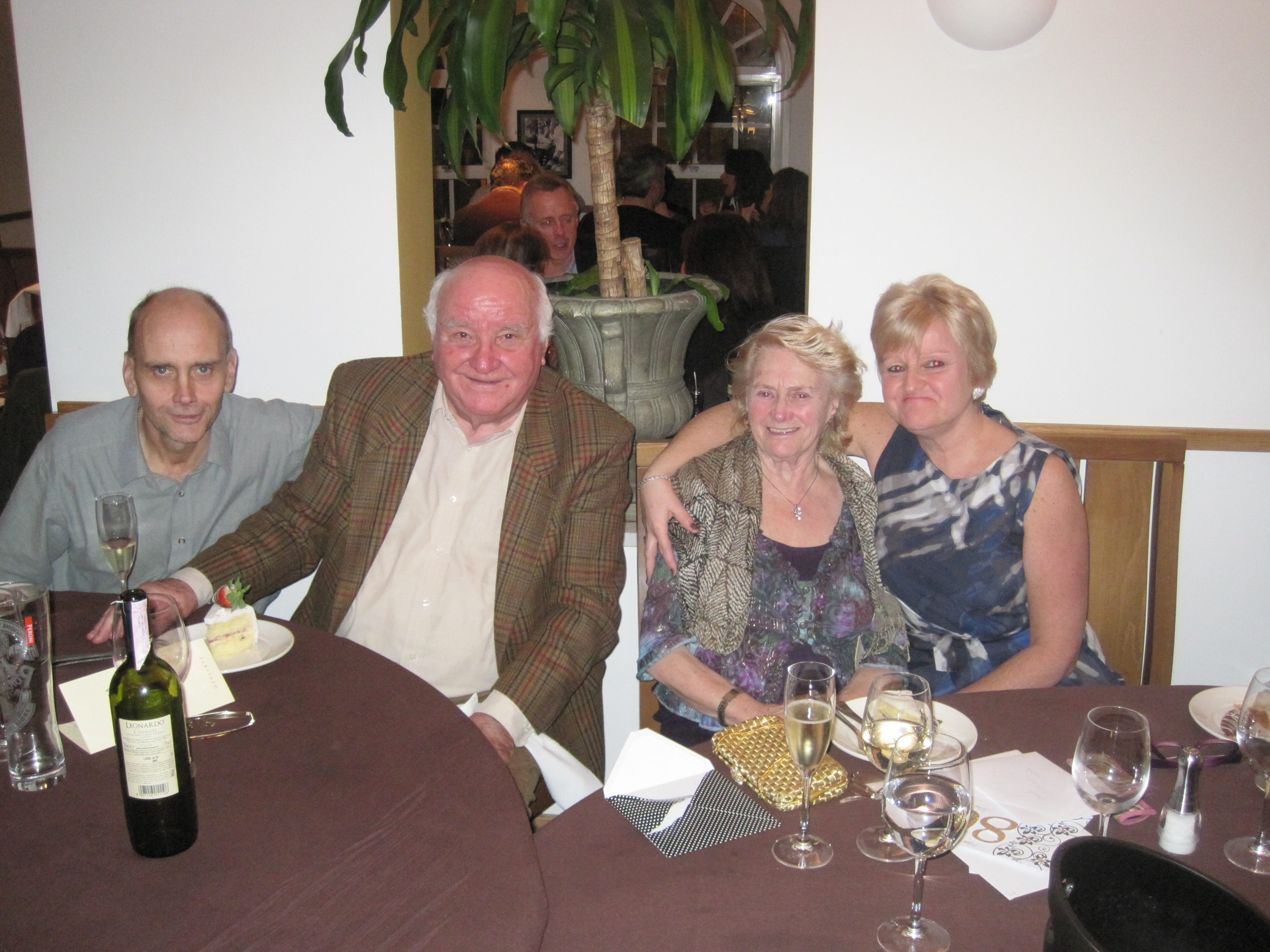 215e39b0-7193-4512-9d2c-fbeef67dbb80