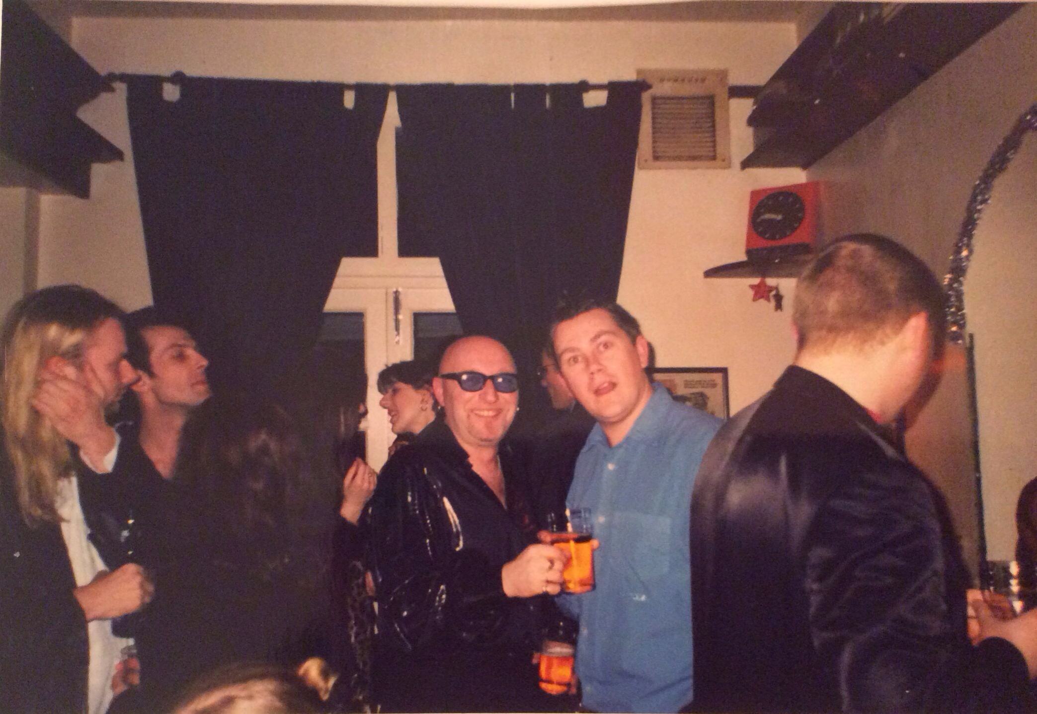 e1abf7ef-1645-49b7-b380-21d7b4330bcd