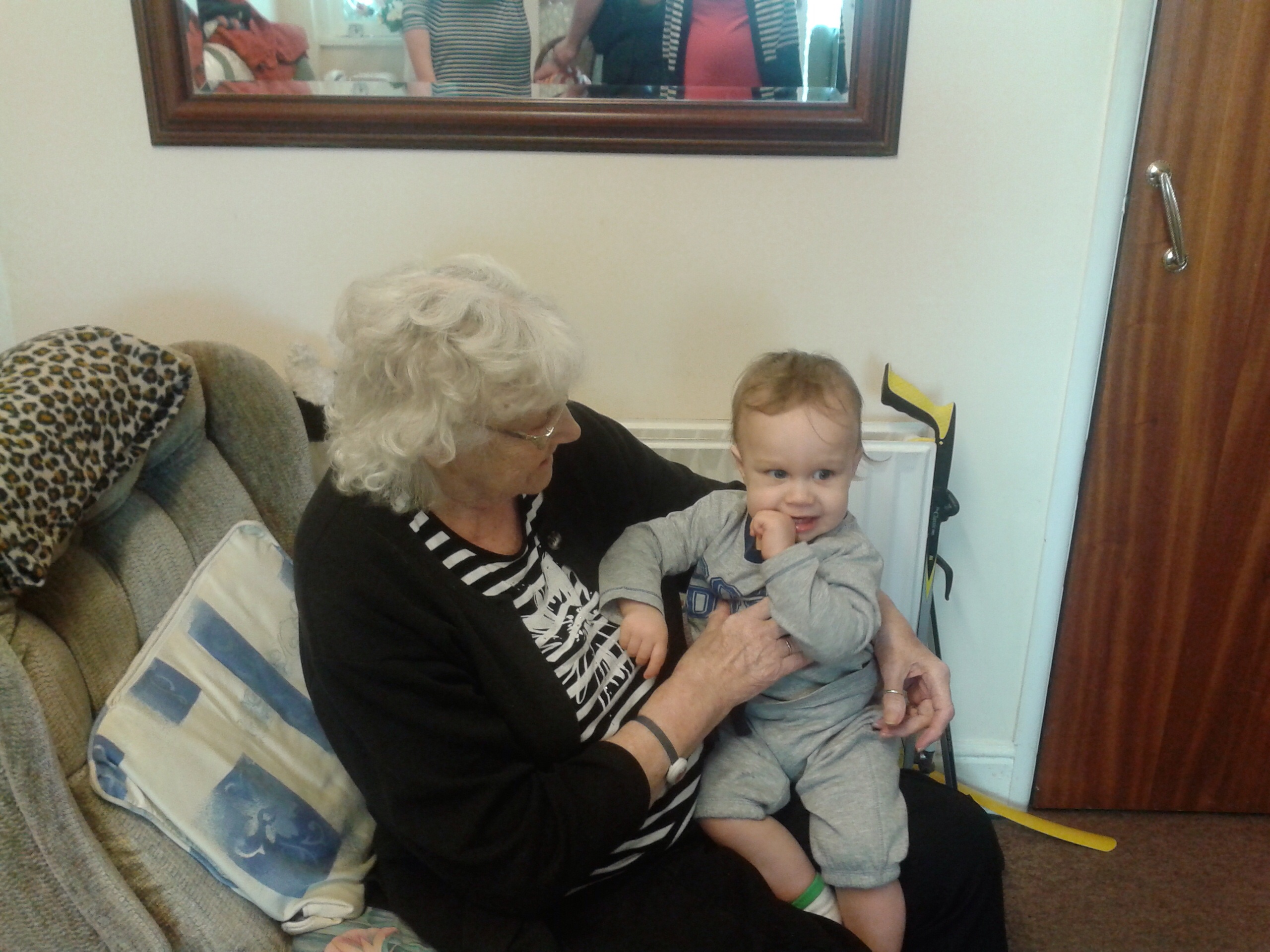 e8923f69-63a5-46b7-aa89-e7ab2ae2df09