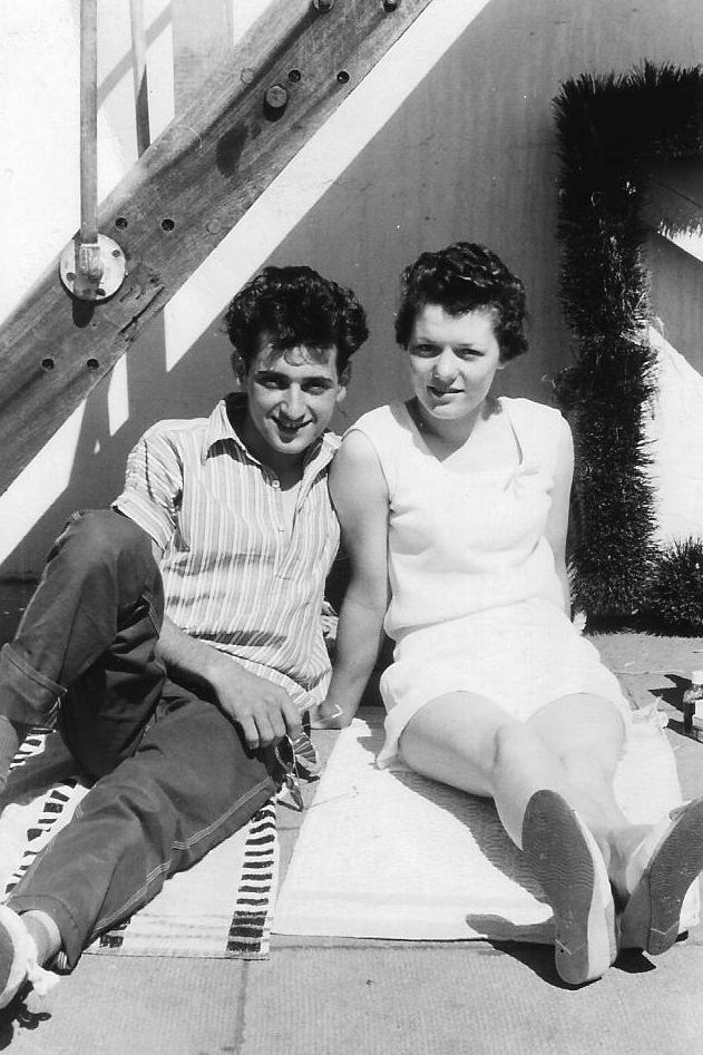 571aa569-a277-4cdf-ba4f-64de66f0d9a4