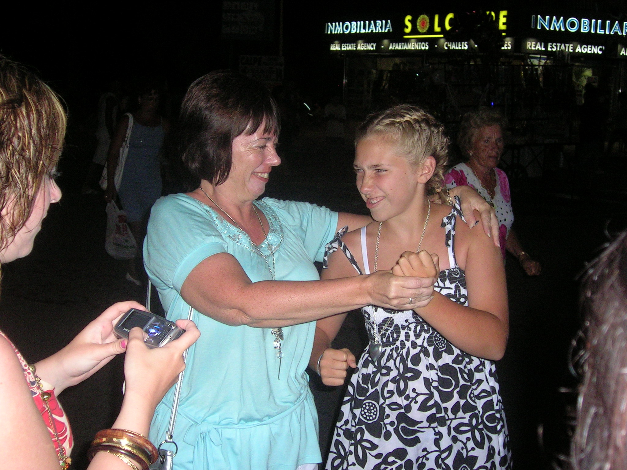 411e0c28-f6ed-4c33-bbfe-b8094756f1a5