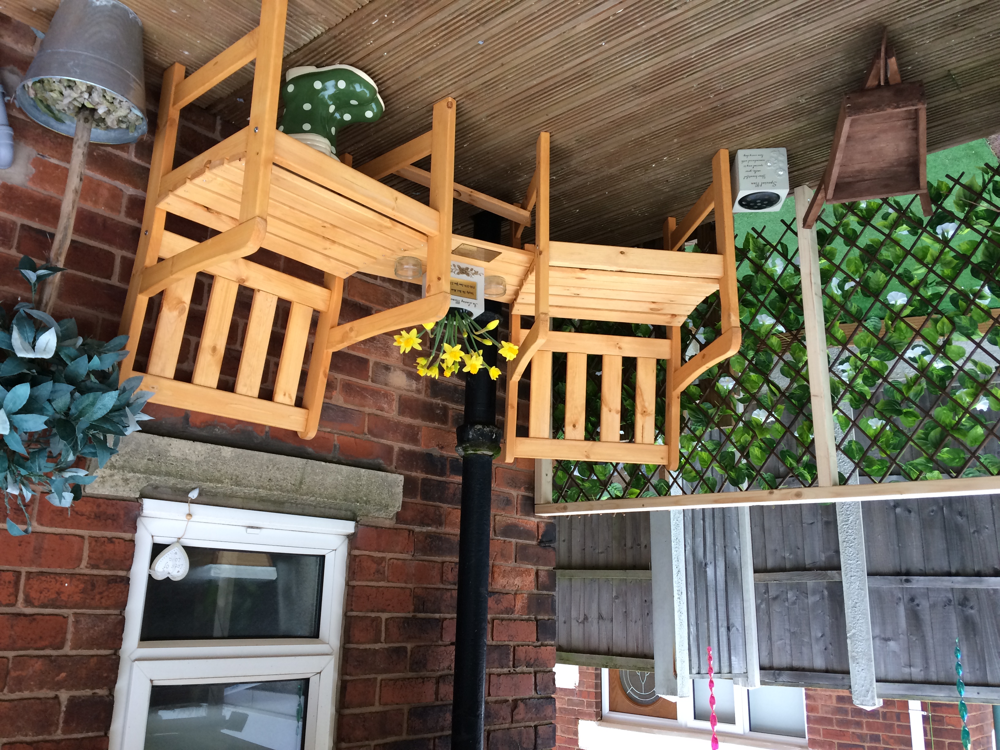 e06032f9-7162-4279-a4b5-5902513b24e4