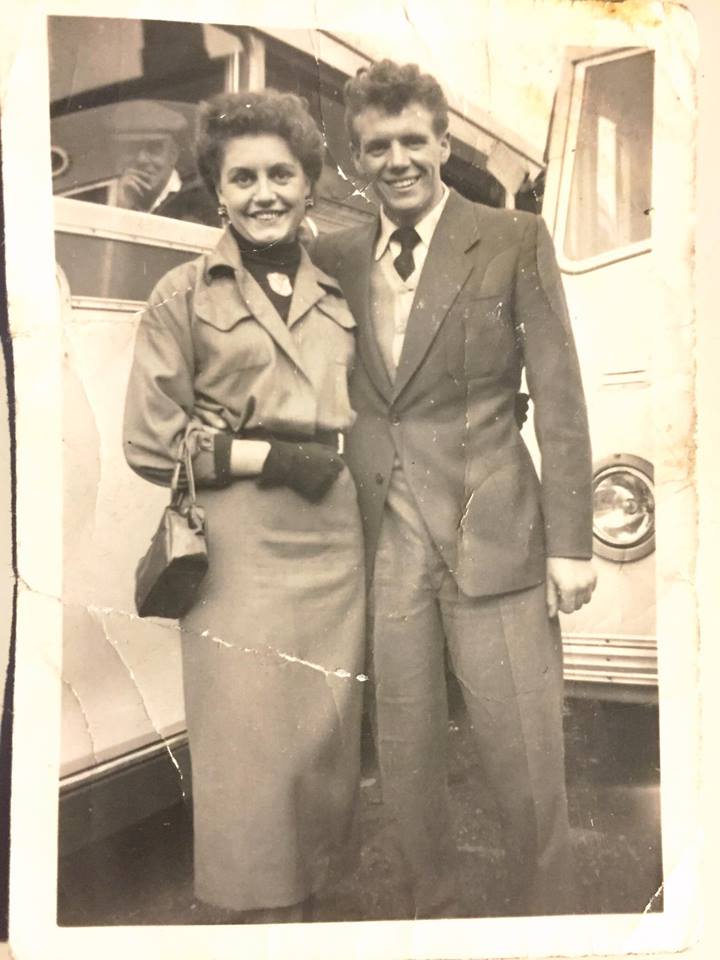 852c6b5b-d27c-4eca-bb01-fccb070e65bf