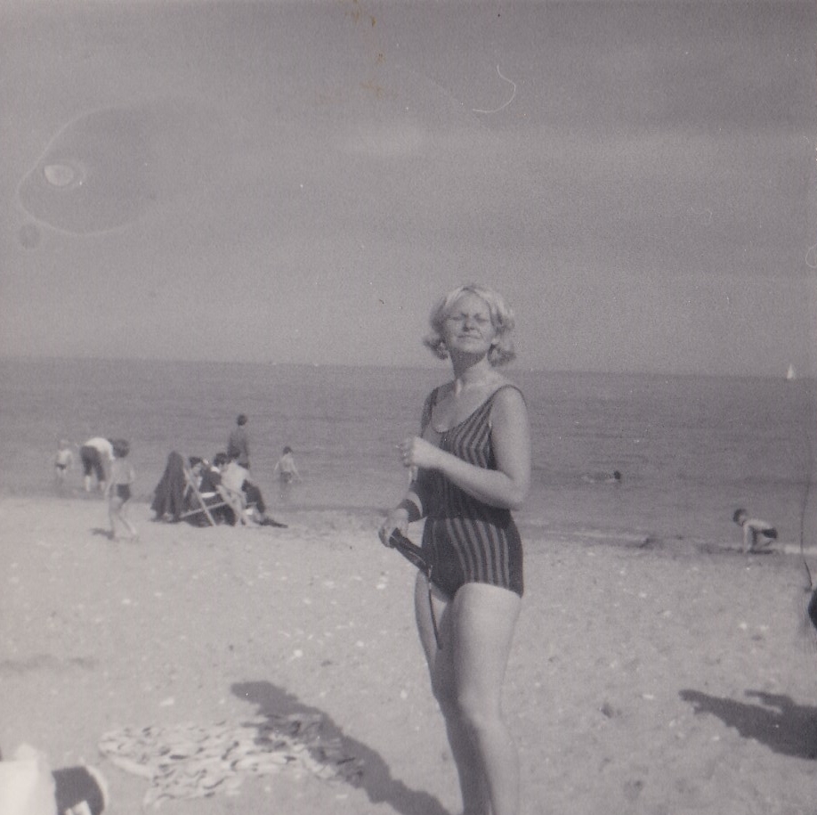 Mum 1969 age 30.jpg